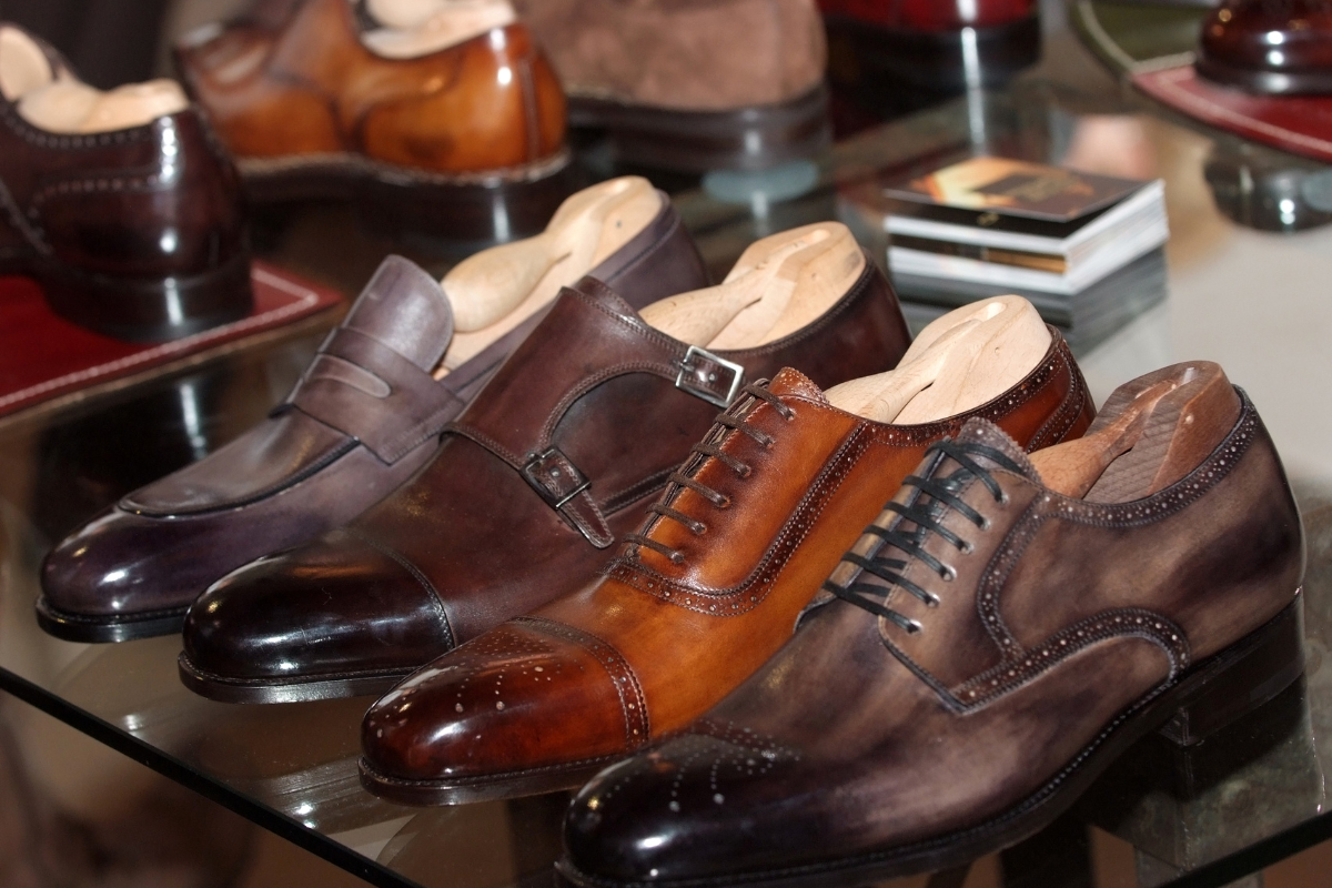 Buty wizytowe – podstawa eleganckiej mody każdego mężczyzny