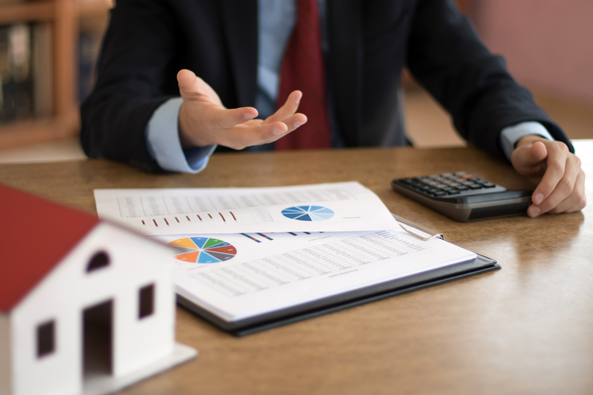 Sprzedaż mieszkania z kredytem – najważniejsze informacje