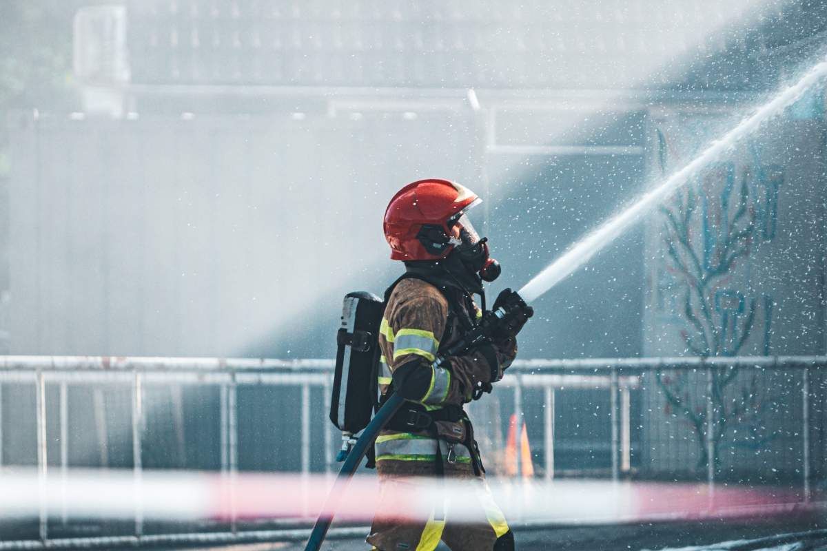 Instrukcje przeciwpożarowe — czy są obowiązkowe w budynkach? 